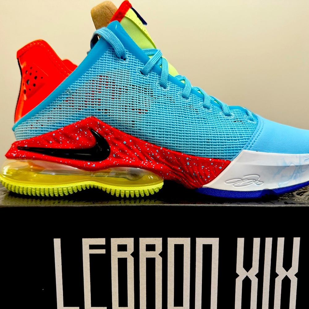 Nike Lebron XIX (19) Low - Blue Chill - New in box